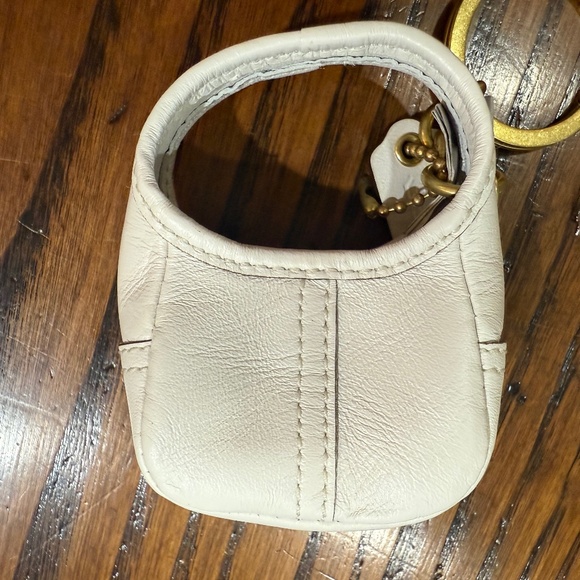 Coach White Leather Key Holder/Key Fob/Handbag Charm Vintage Brass Hardware - Picture 3 of 4